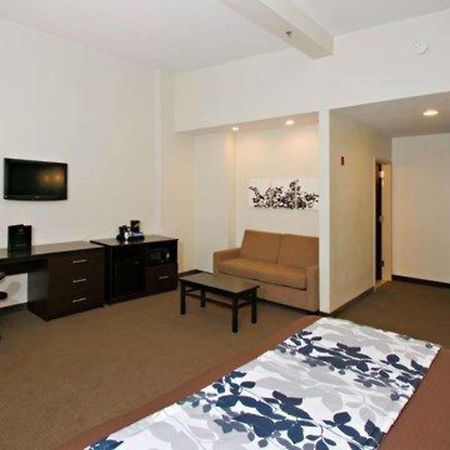 Sleep Inn & Suites Downtown Inner Harbor Baltimore Room photo